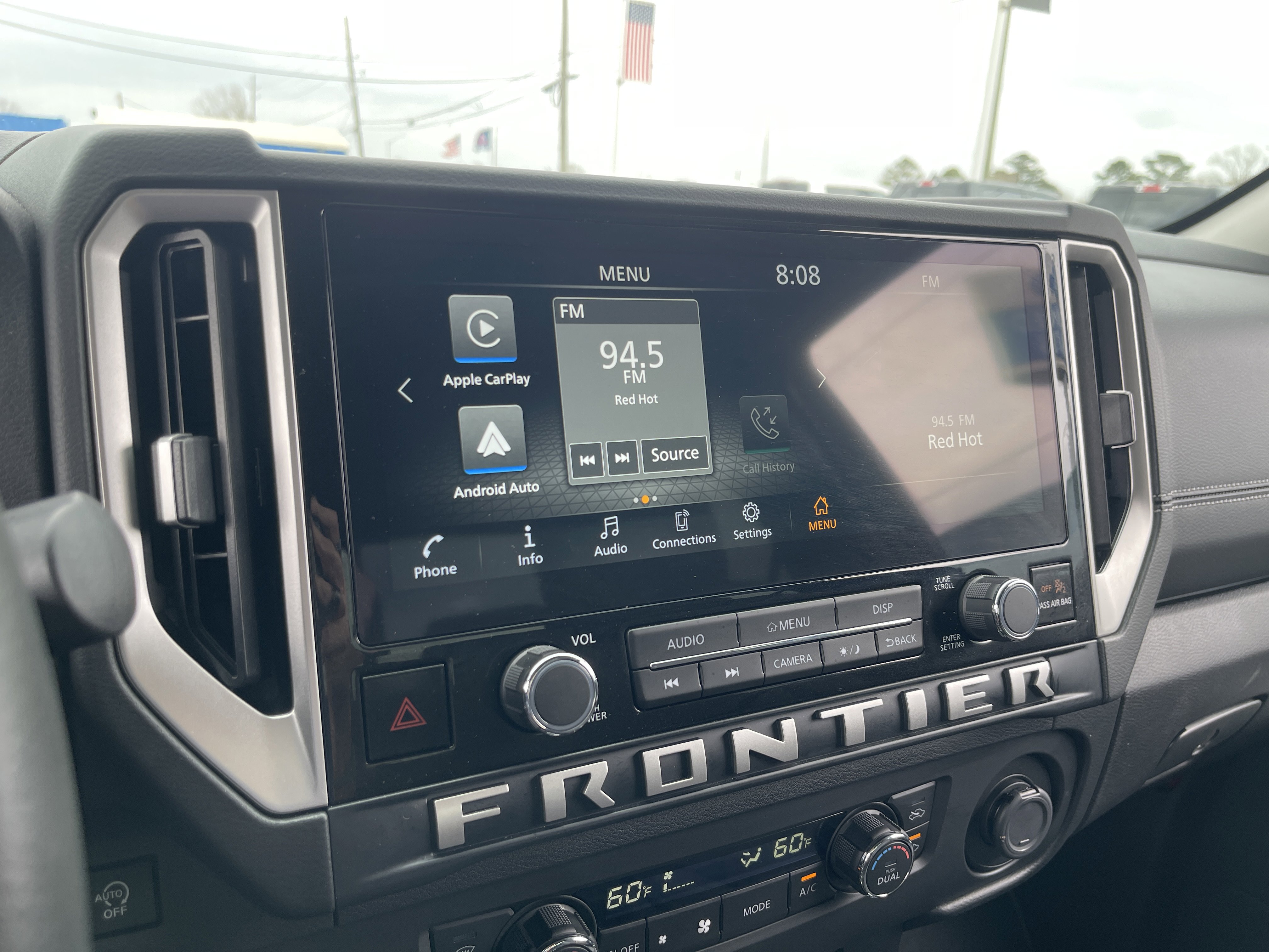 Used 2025 Nissan Frontier SV w/ SV Convenience Package image 21