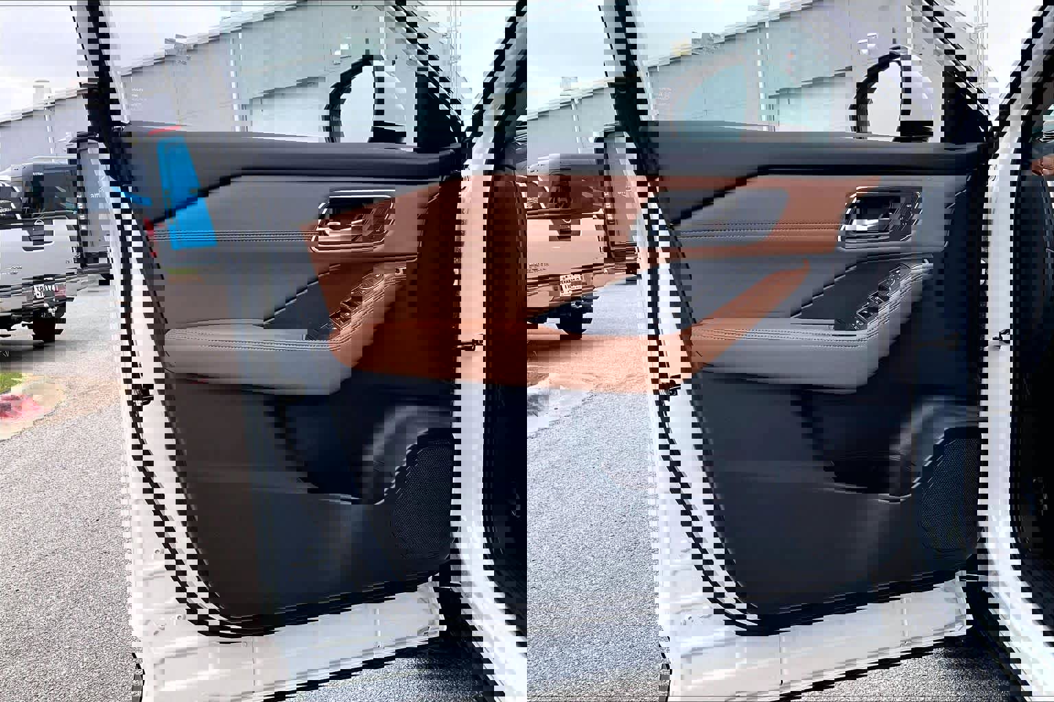 New 2026 Nissan Rogue Platinum w/ Platinum Premium Package image 13