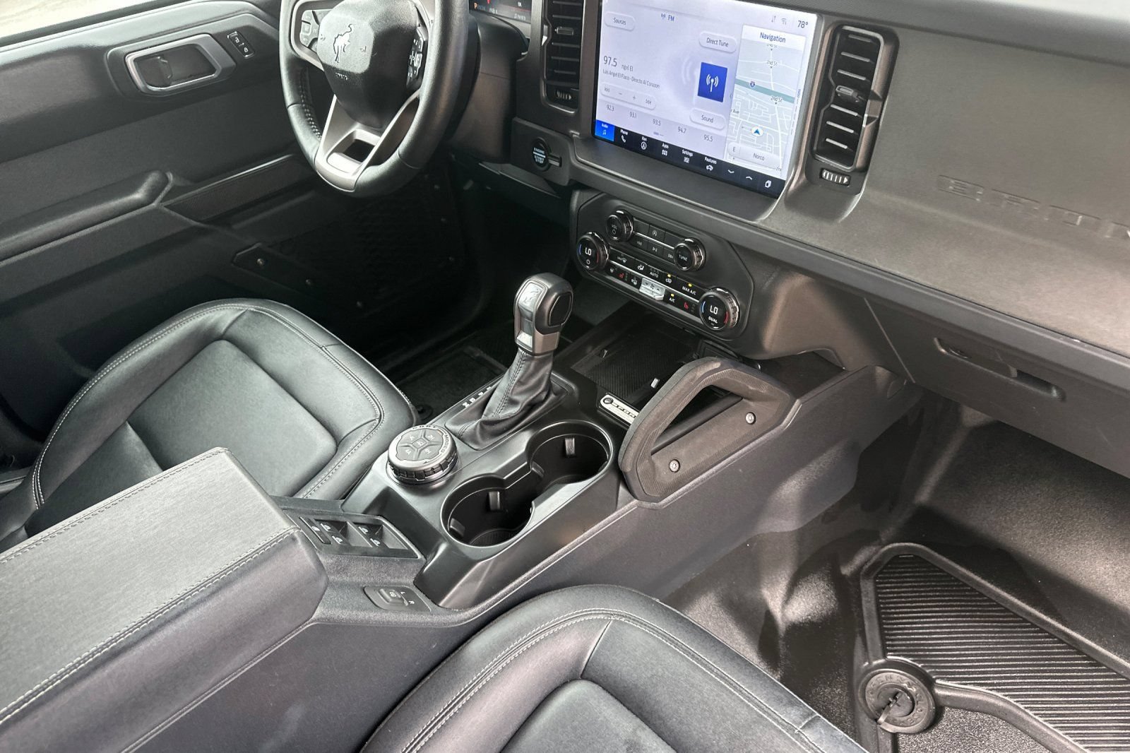 Used 2025 Ford Bronco Badlands AWD/4WD image 16
