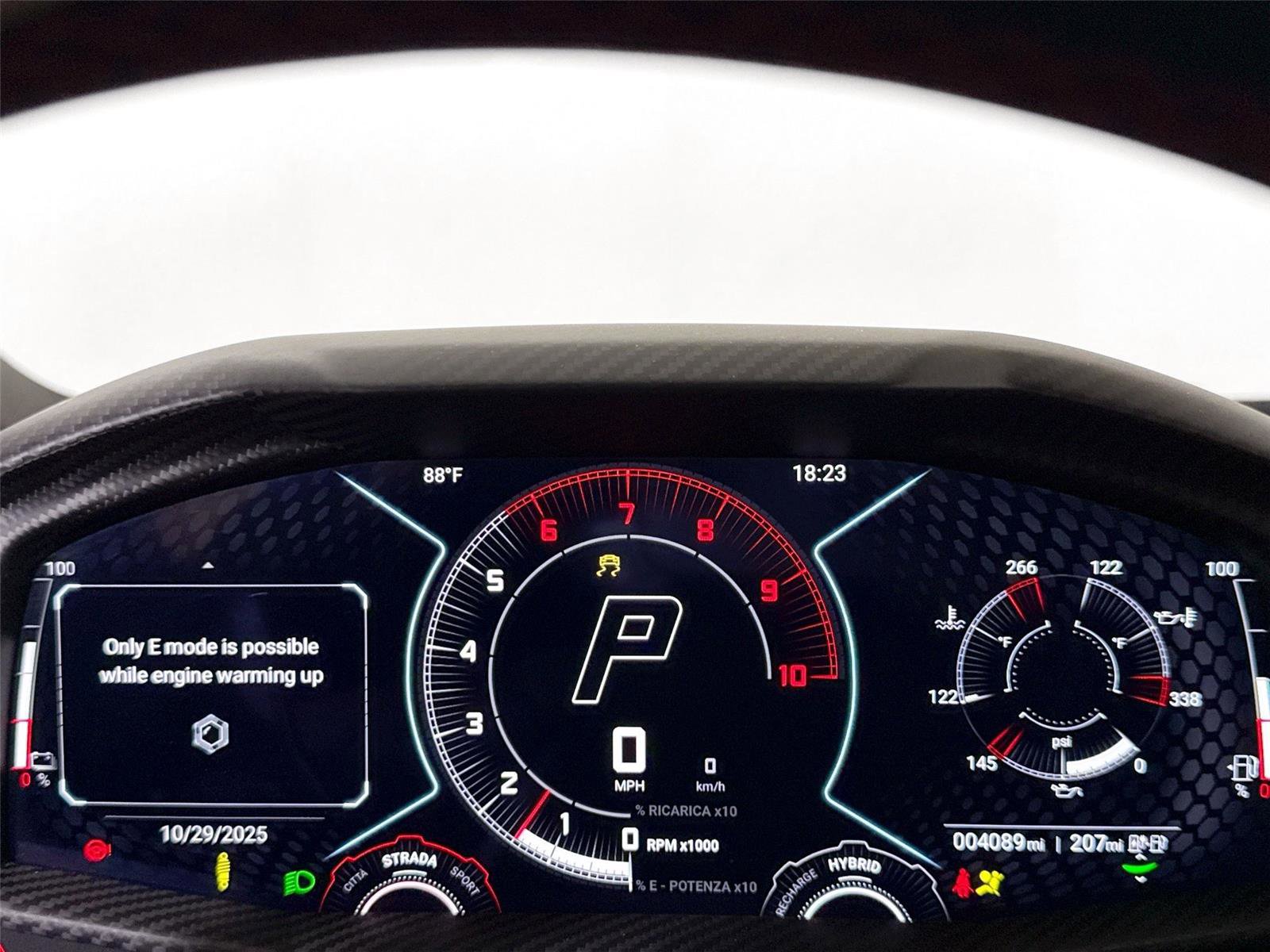 Used 2024 Lamborghini Revuelto image 17