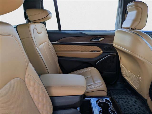 Used 2023 Jeep Grand Cherokee L Summit w/ Advanced Protech Group IV image 23