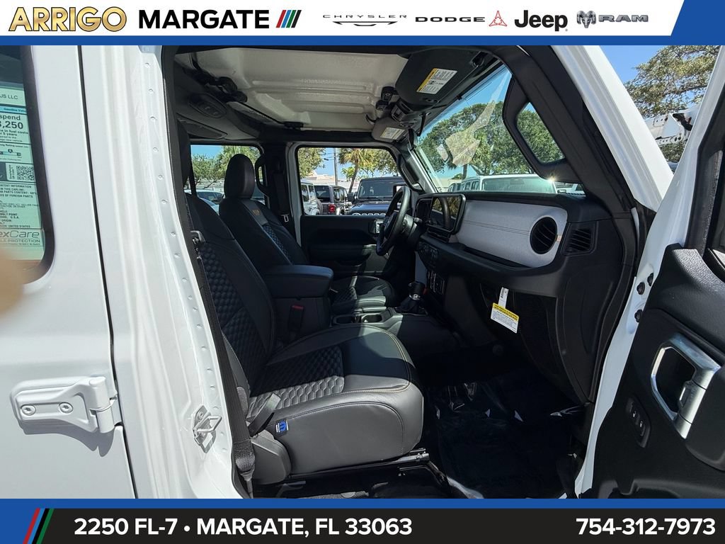 New 2026 Jeep Wrangler Unlimited Sahara AWD/4WD image 15