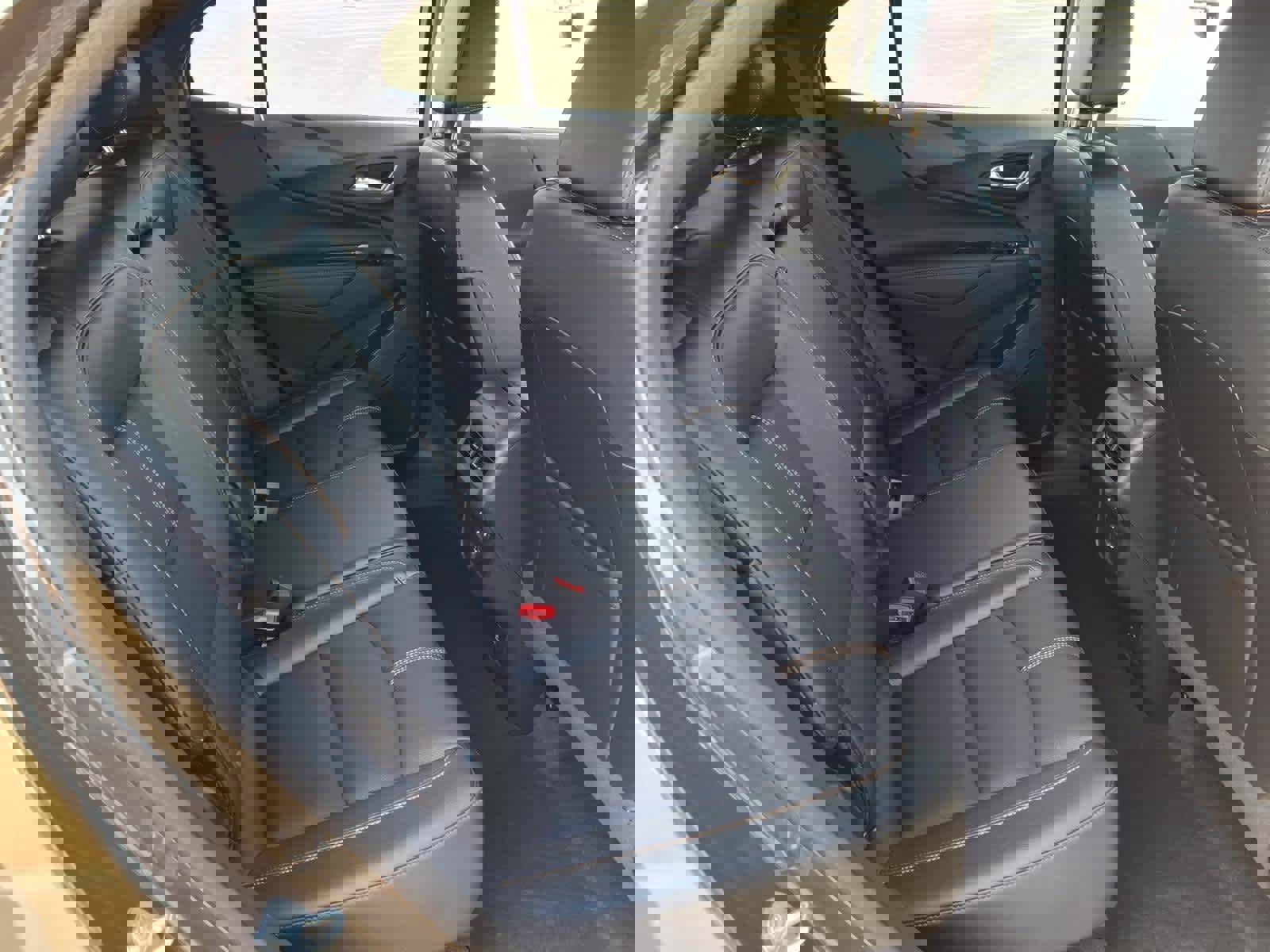 Used 2024 Chevrolet Equinox Premier image 22