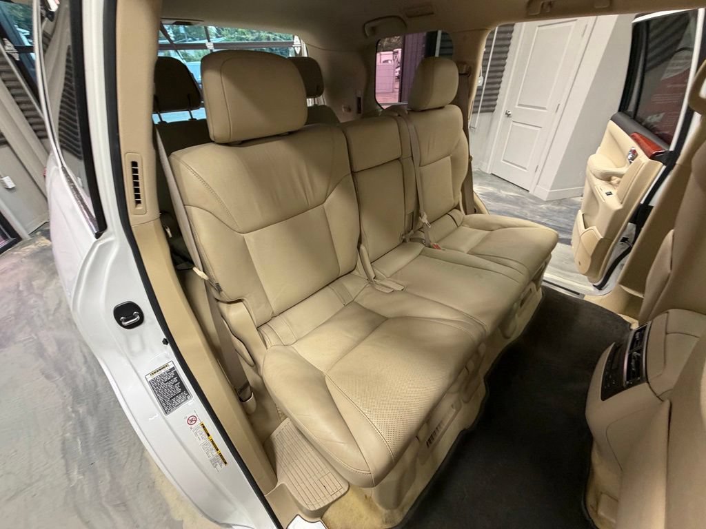 Used 2010 Lexus LX 570 4WD image 5
