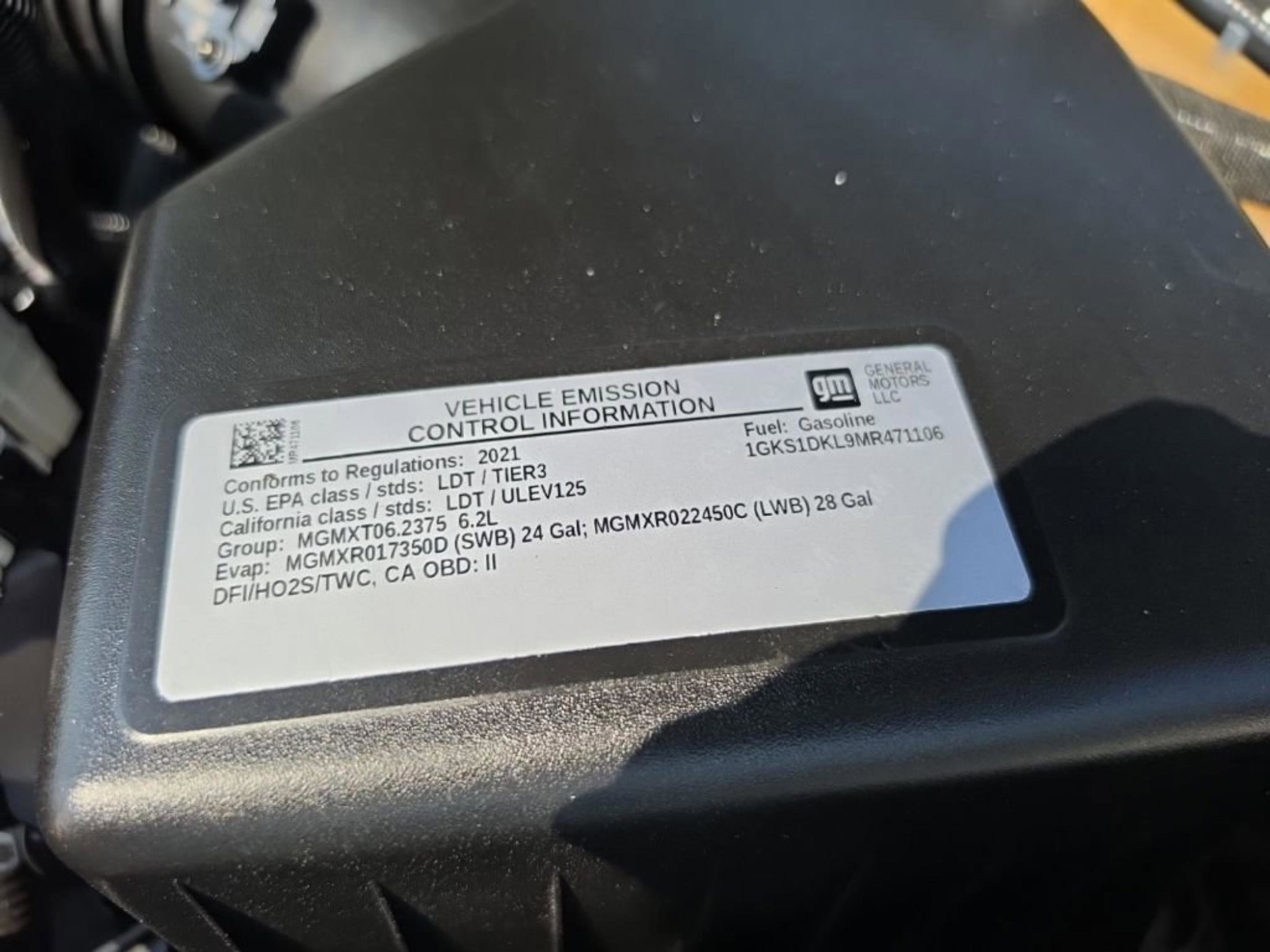 Used 2021 GMC Yukon Denali w/ LPO, Illumination Package image 11