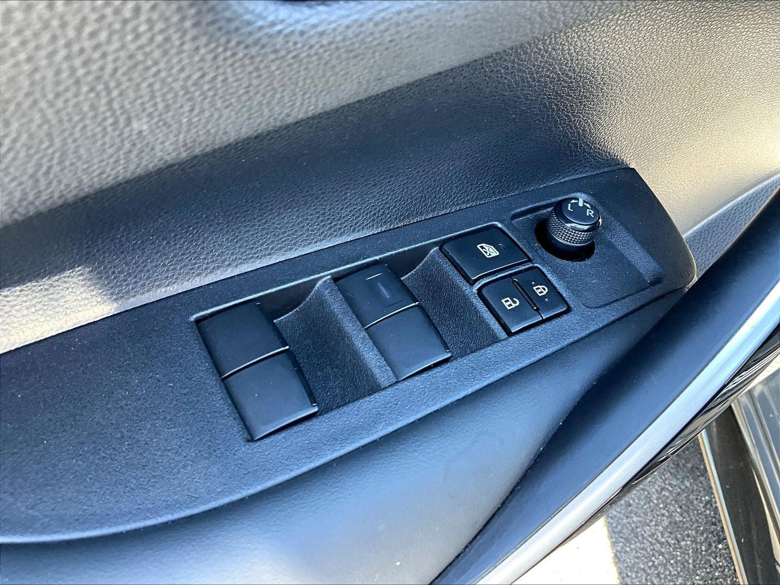Used 2024 Toyota Corolla XSE FWD image 36