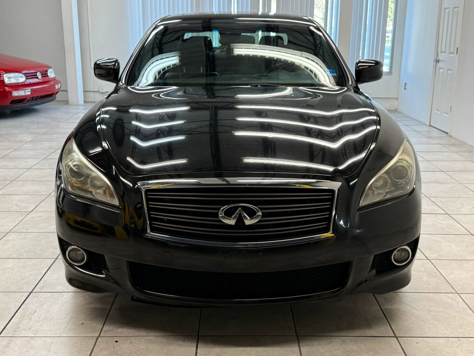 Used 2013 INFINITI M37 w/ Premium Pkg RWD image 2