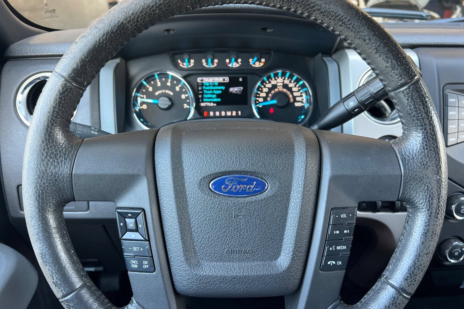 Used 2013 Ford F150 XLT w/ XLT Chrome Pkg AWD/4WD image 17