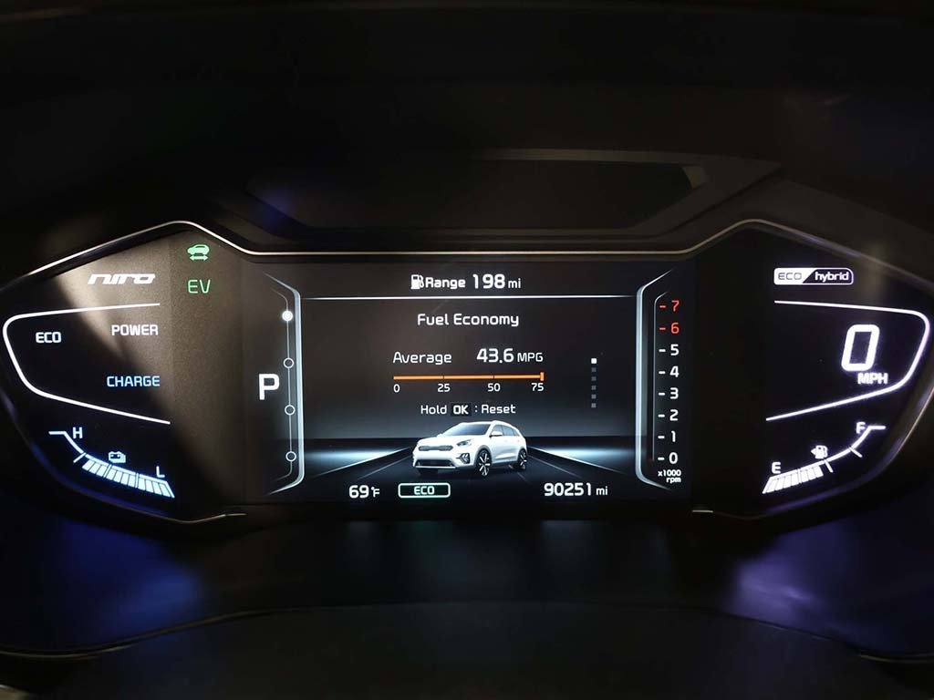 Used 2020 Kia Niro Touring image 43
