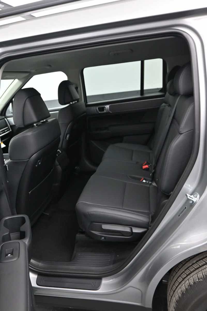 New 2027 Hyundai Santa Fe SEL AWD/4WD image 12