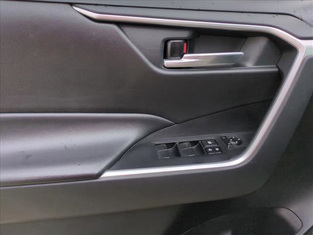 Used 2020 Toyota RAV4 XLE image 7