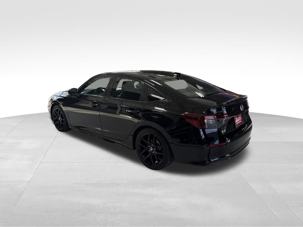 Used 2025 Honda Civic Sport image 4