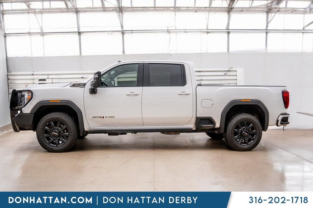 Used 2022 GMC Sierra 2500 AT4 image 2