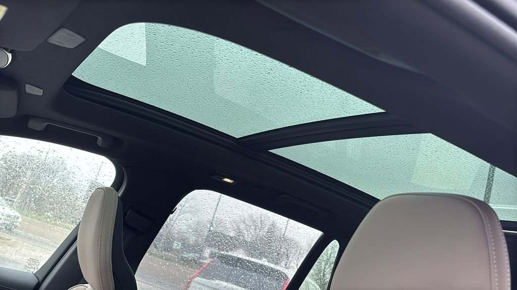 New 2026 Volvo XC90 T8 Plus image 10