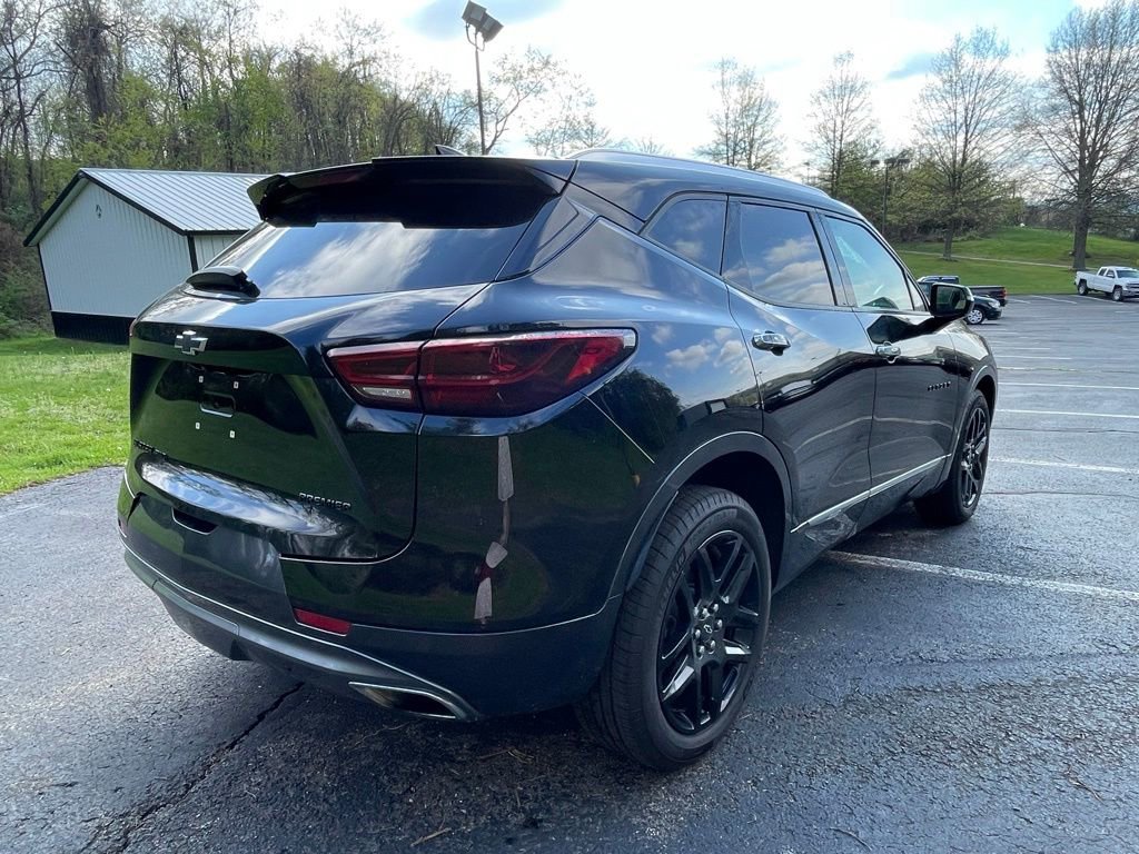 Used 2023 Chevrolet Blazer Premier w/ Enhanced Convenience Package image 3