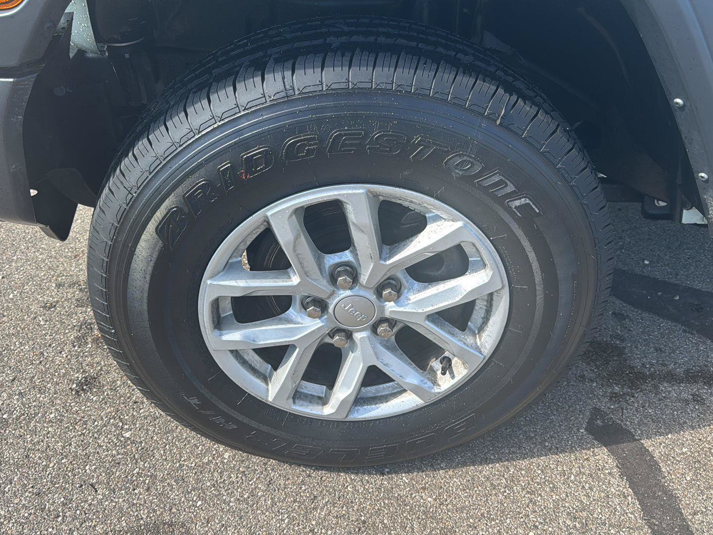 Used 2023 Jeep Wrangler Unlimited Sport AWD/4WD image 9