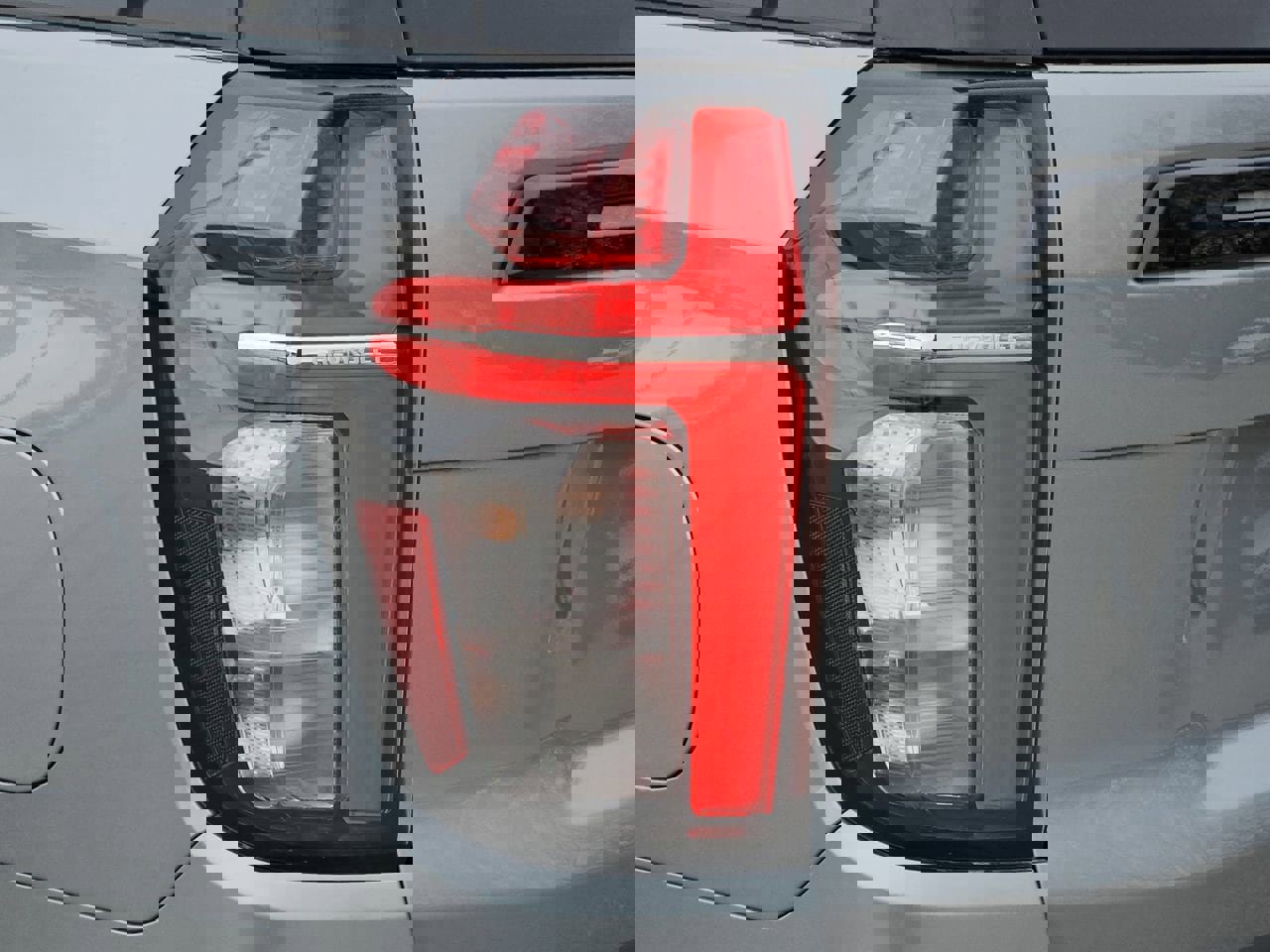 Used 2023 Chevrolet Tahoe Z71 w/ Luxury Package image 40