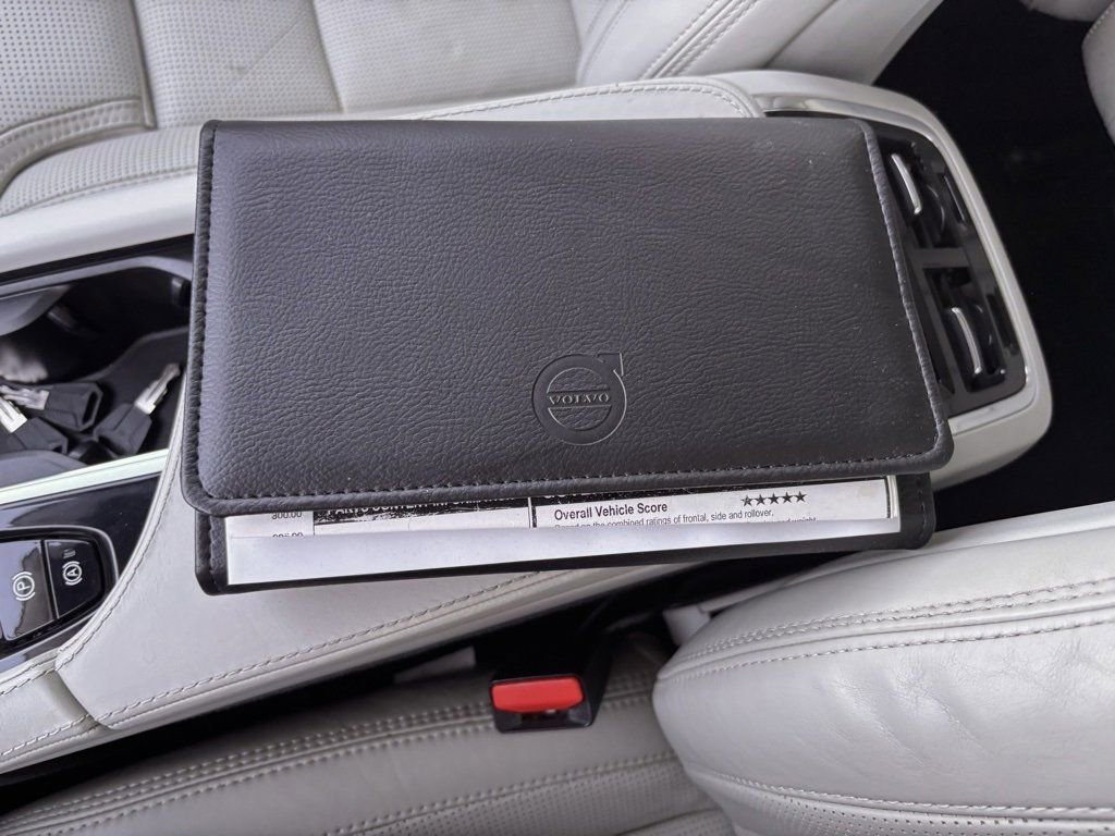 Used 2020 Volvo XC90 T8 Inscription image 21
