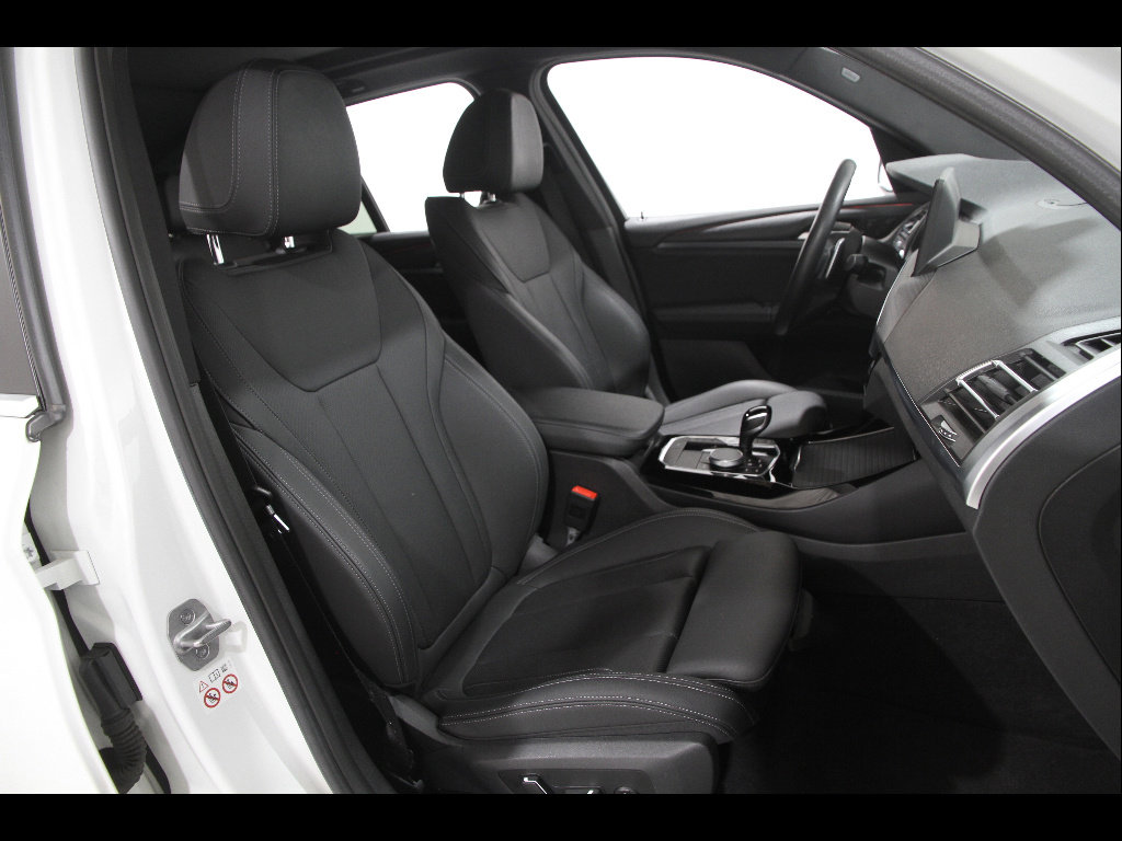 Certified 2024 BMW X3 xDrive30i w/ Premium Package w/ZPA image 18