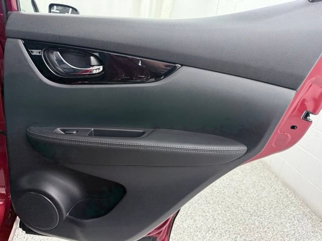 Used 2021 Nissan Rogue Sport SV FWD image 20