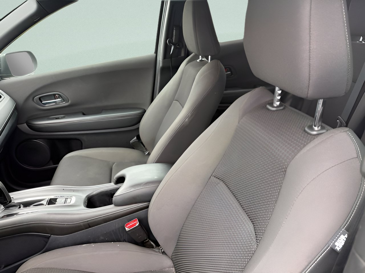 Used 2021 Honda HR-V Sport image 17