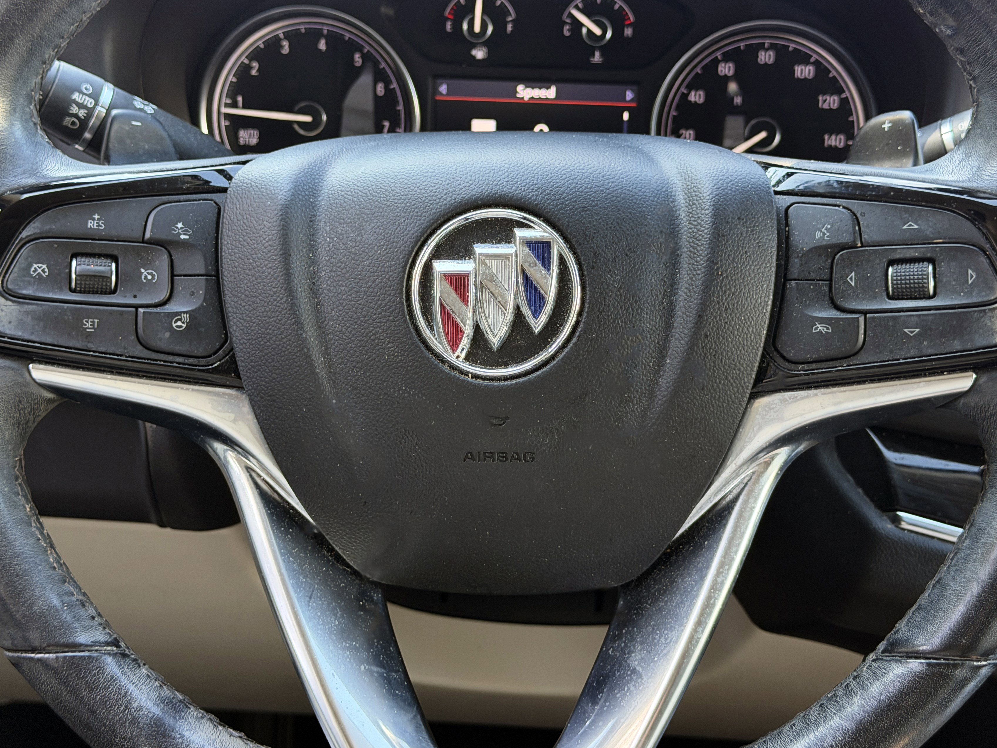 Used 2022 Buick Enclave Essence w/ Experience Buick Package FWD image 15