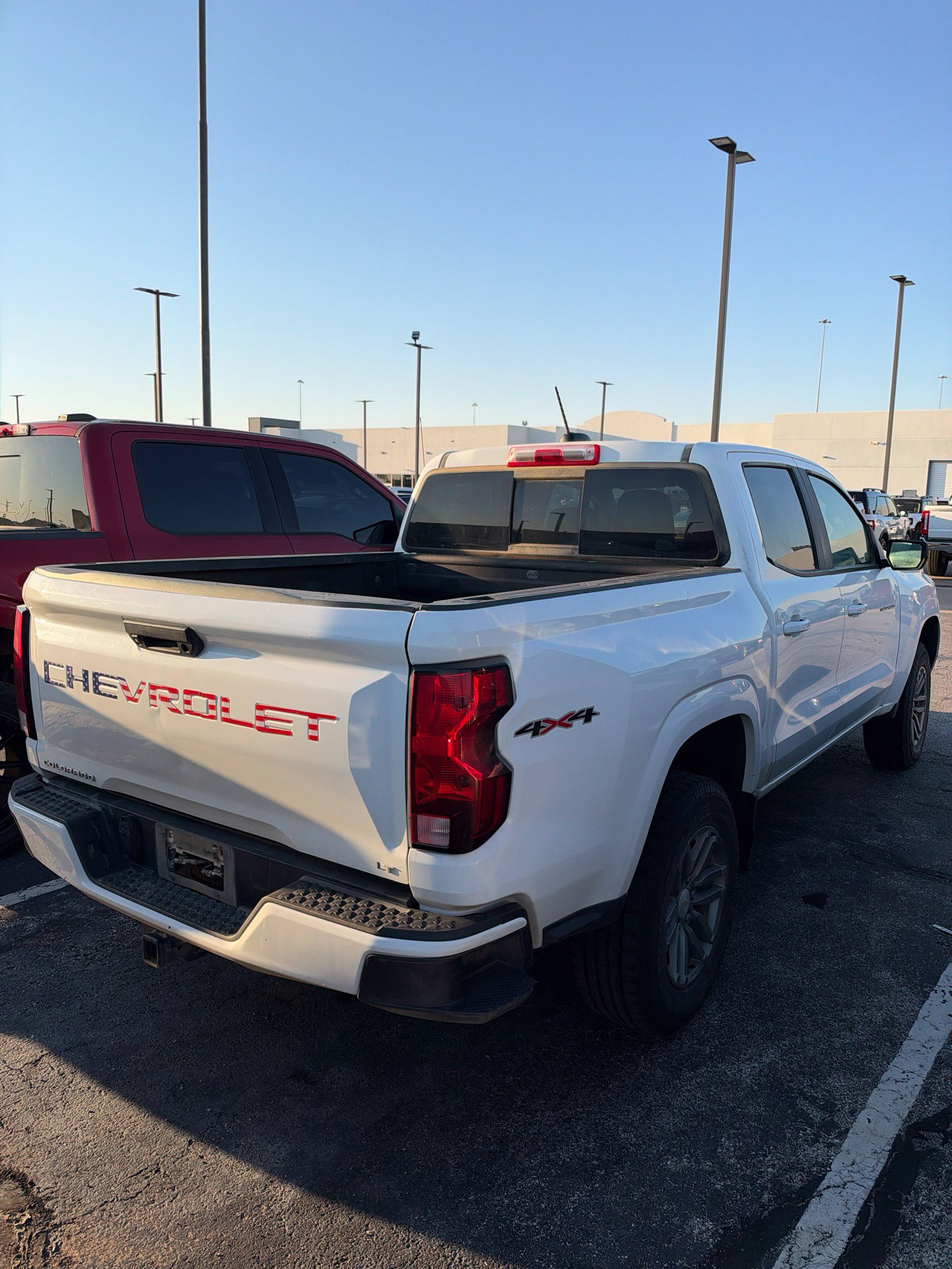 Used 2024 Chevrolet Colorado LT w/ LT Convenience Package AWD/4WD image 3