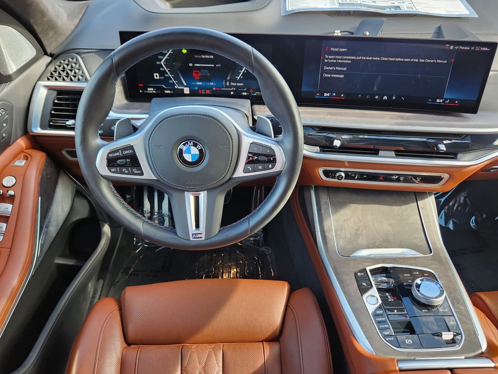 Used 2025 BMW X7 M60i image 20