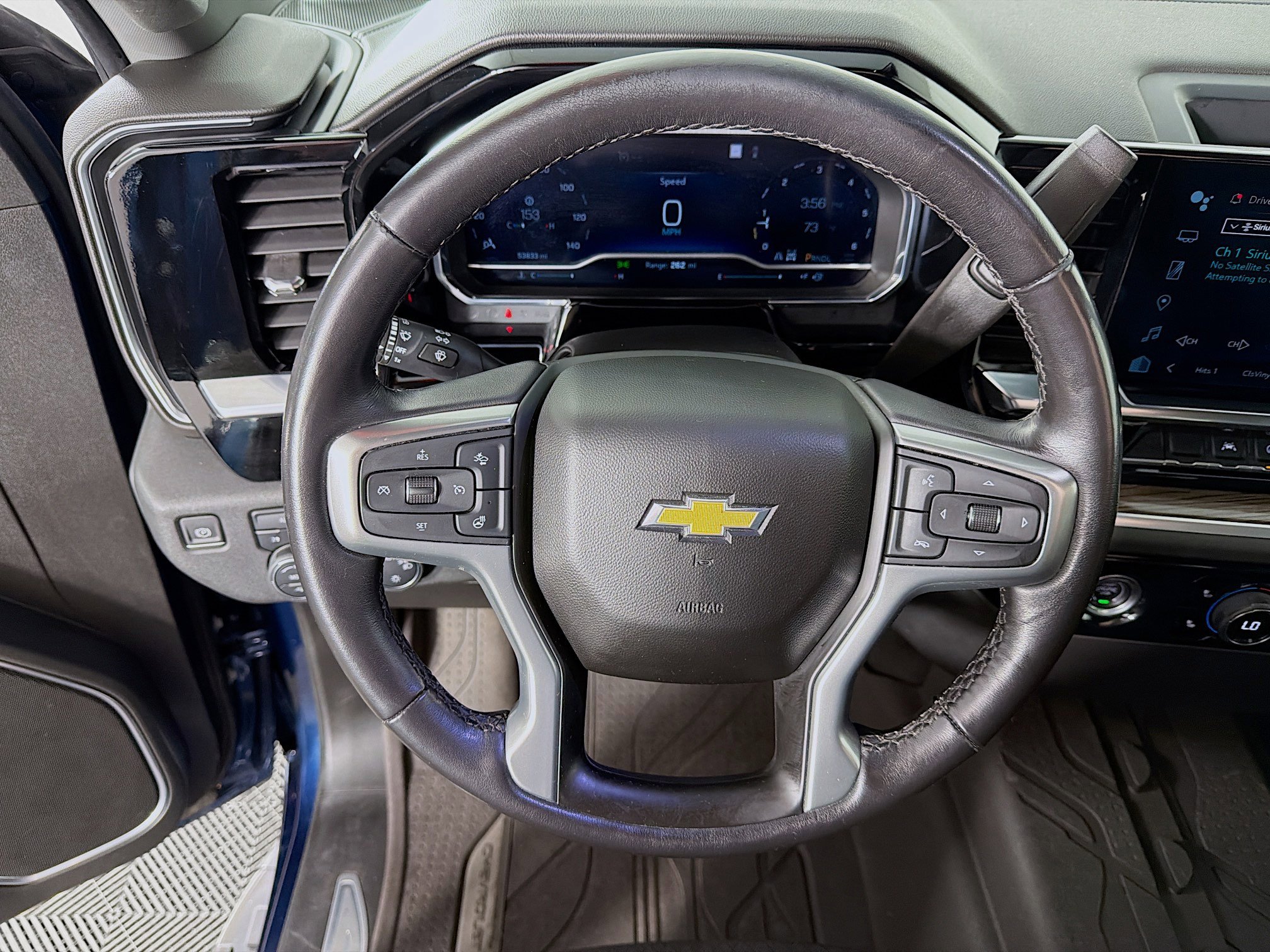 Used 2022 Chevrolet Silverado 1500 LT image 13