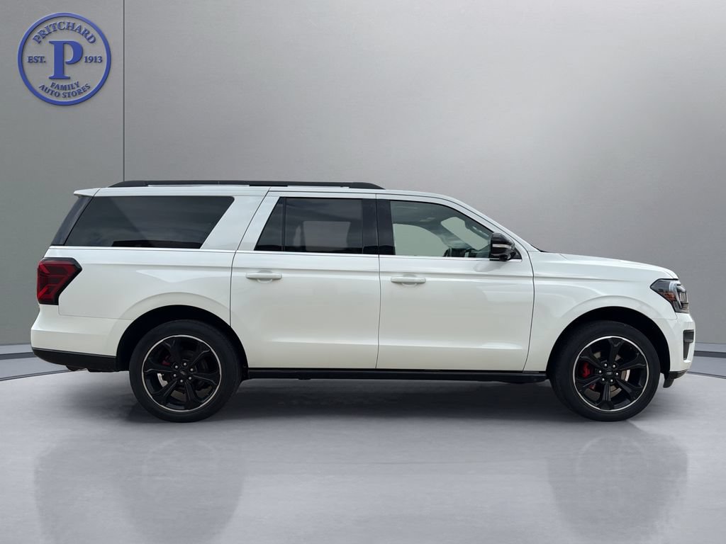 Used 2023 Ford Expedition Max Limited AWD/4WD image 8