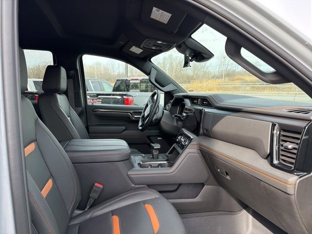Used 2024 GMC Sierra 1500 AT4 w/ Technology Package AWD/4WD image 10