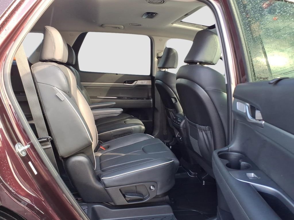 Used 2023 Hyundai Palisade SEL w/ Premium Package AWD/4WD image 12