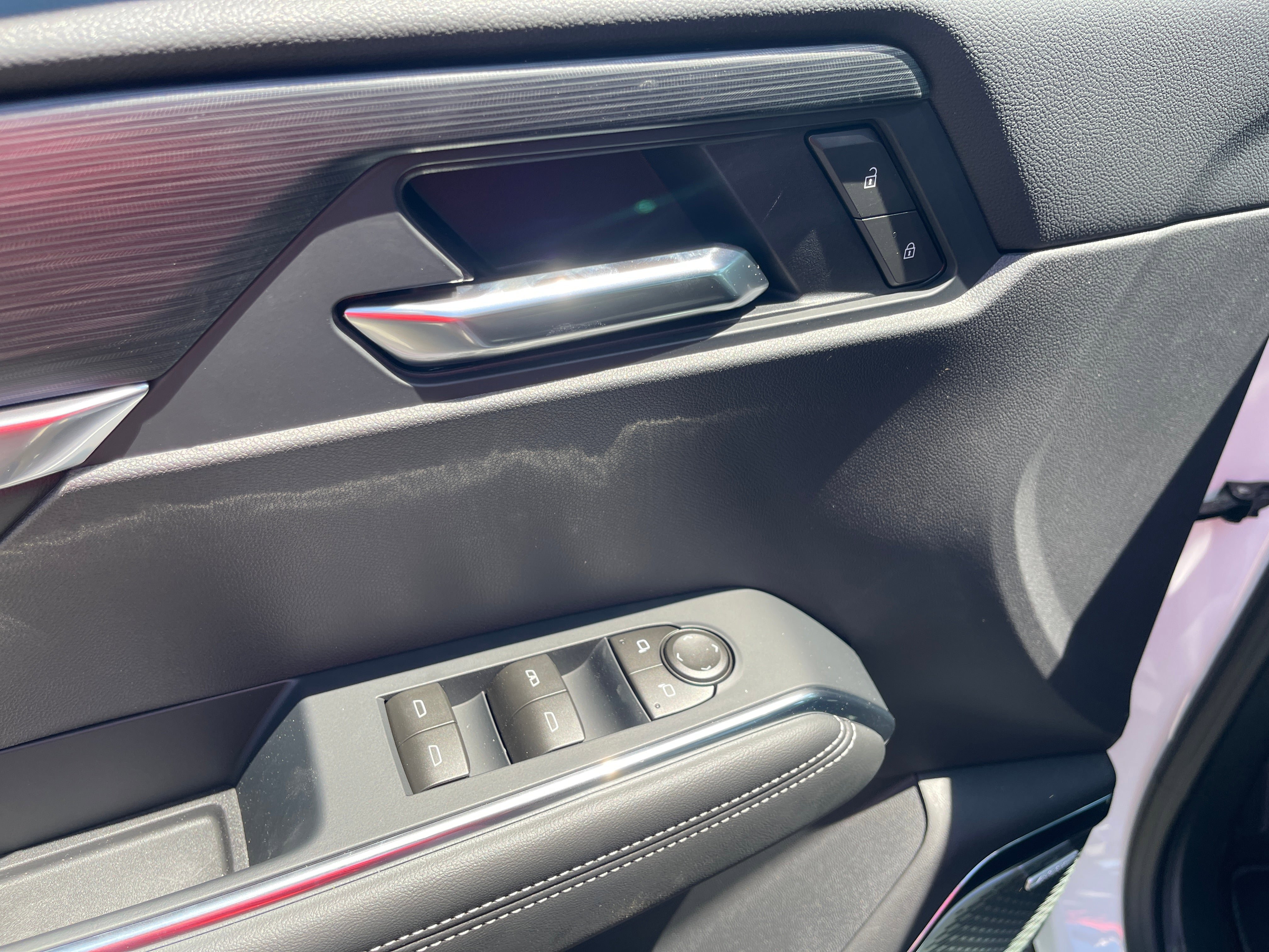 New 2026 GMC Acadia Elevation w/ Black Edition AWD/4WD image 9