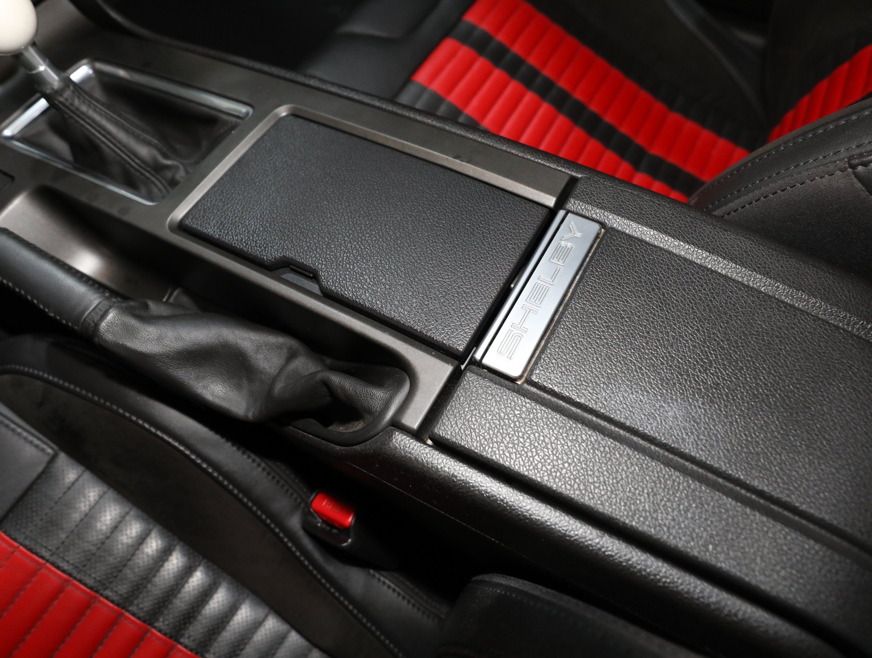 Used 2013 Ford Mustang Shelby GT500 RWD image 64