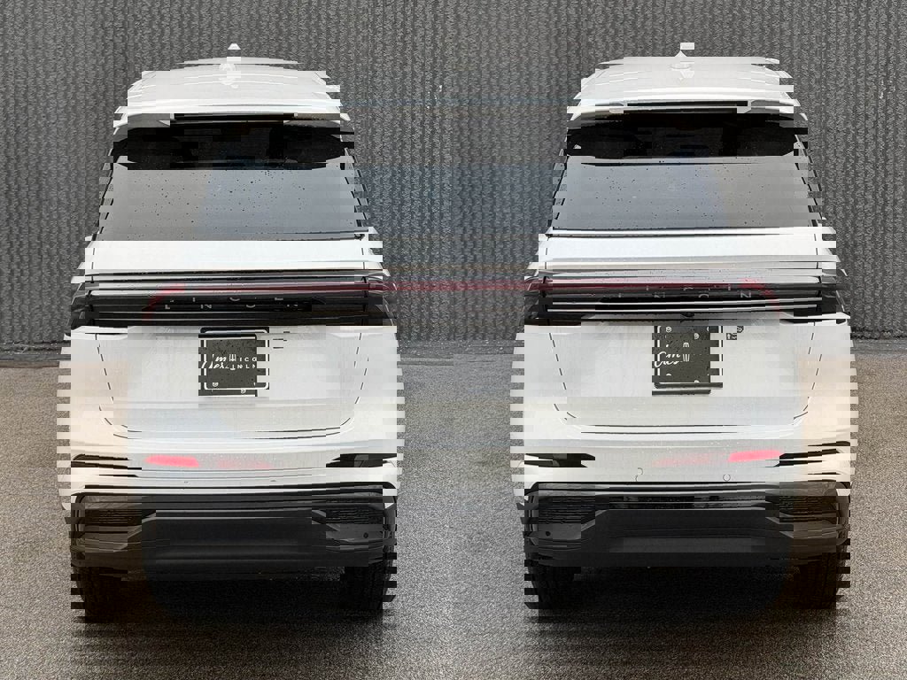 New 2026 Lincoln Nautilus Premier w/ Jet Appearance Package image 5