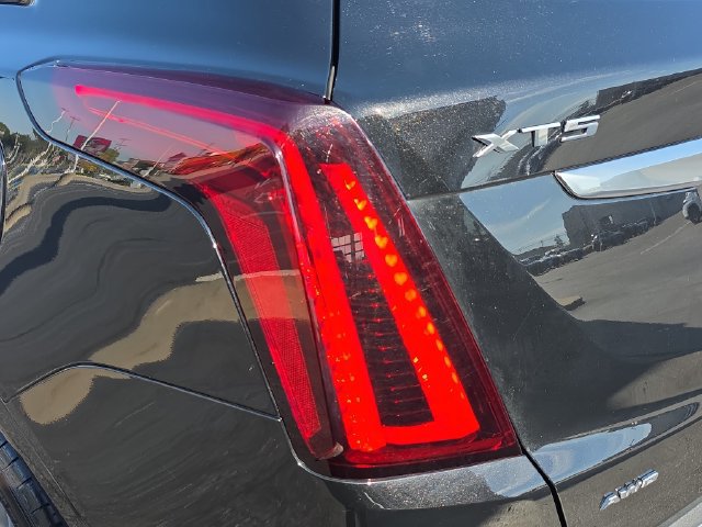 Certified 2024 Cadillac XT5 Luxury w/ LPO, Floor Liner Package AWD/4WD image 34