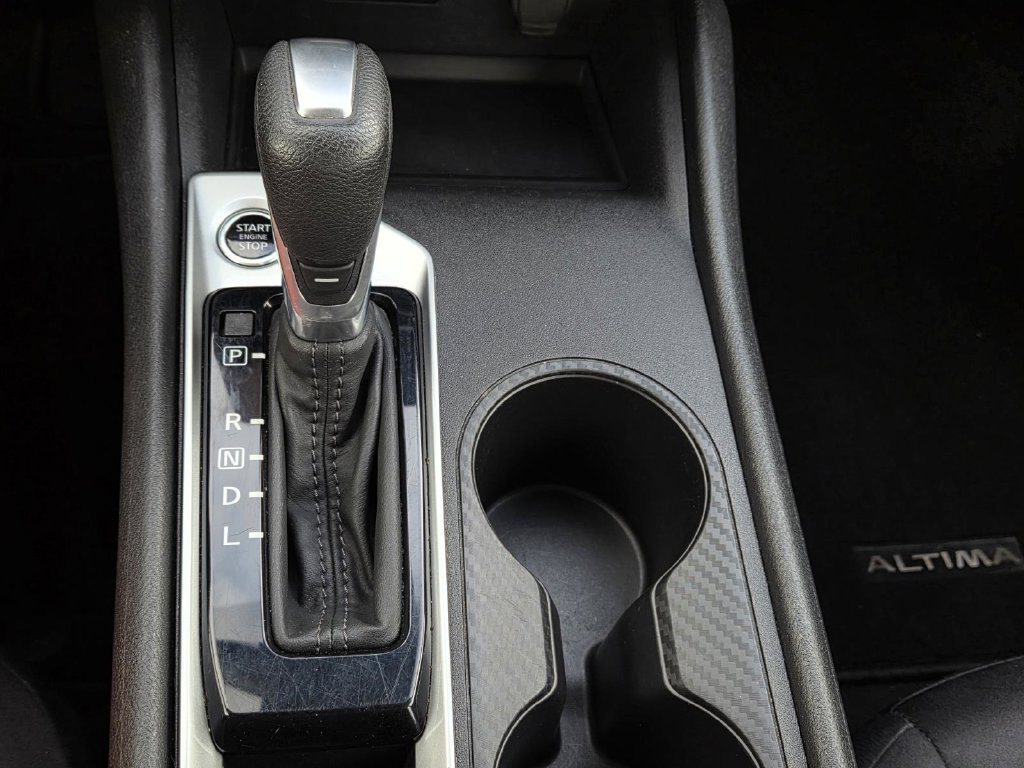 Used 2025 Nissan Altima 2.5 SV FWD image 28
