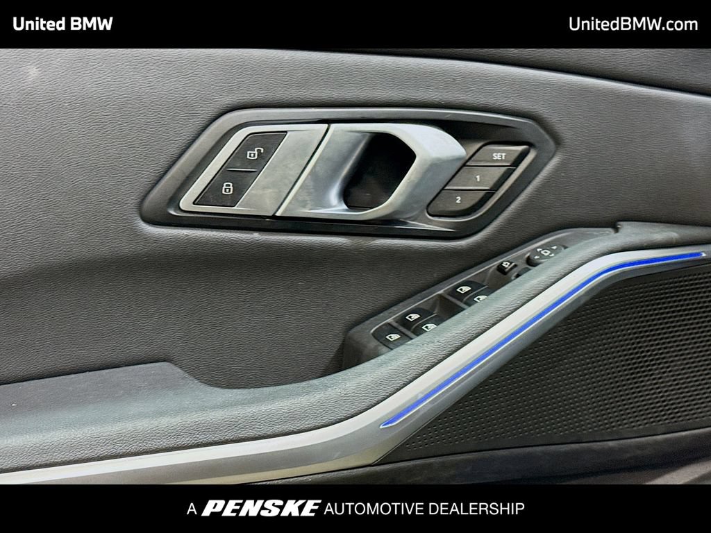 Used 2021 BMW 330i Sedan w/ Convenience Package RWD image 3