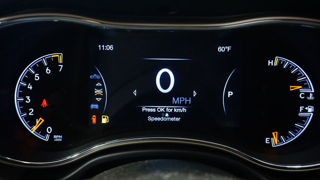 Certified 2017 Jeep Grand Cherokee Laredo w/ Quick Order Package 23E image 31