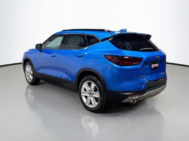 New 2026 Chevrolet Blazer LT w/ LPO, Black Grille Bar Package FWD image 10
