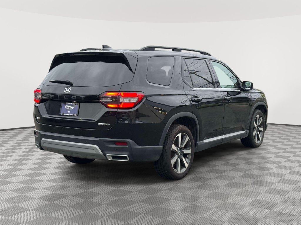 Used 2023 Honda Pilot Touring image 8