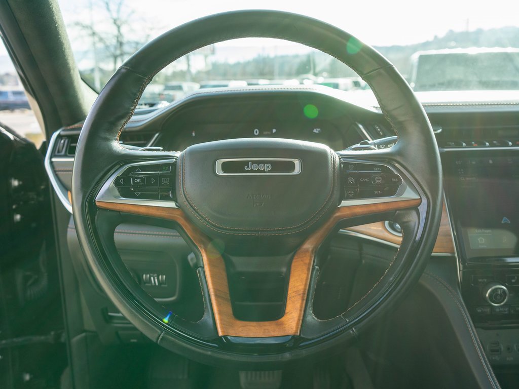 Used 2021 Jeep Grand Cherokee L Summit image 18