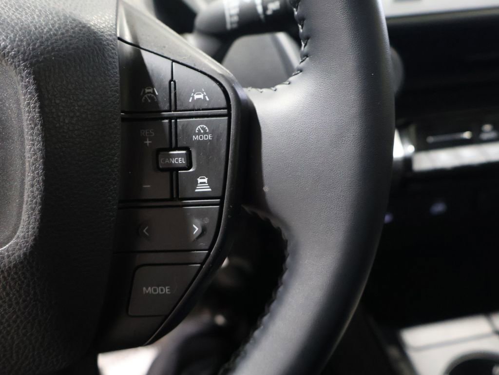 Used 2024 Toyota Prius LE image 36