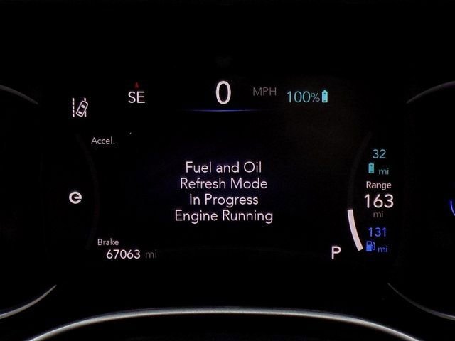 Used 2023 Chrysler Pacifica Touring-L FWD image 16