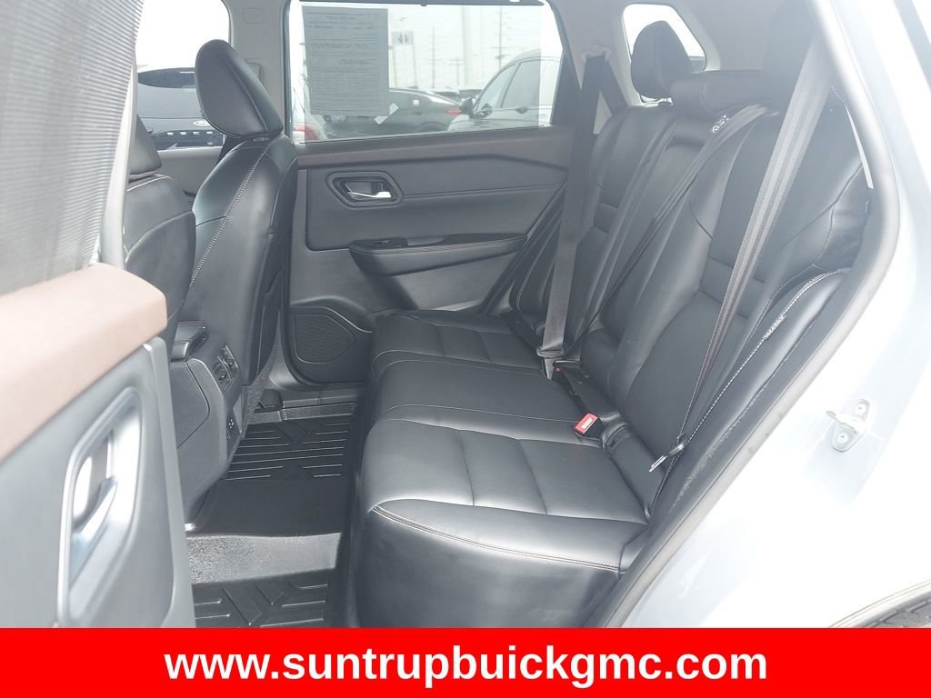 Used 2023 Nissan Rogue SL w/ SL Premium Package image 26
