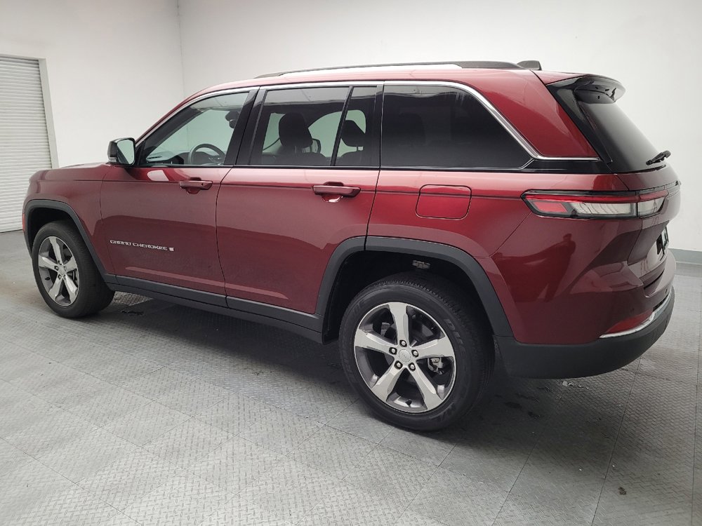 Used 2022 Jeep Grand Cherokee Limited RWD image 3