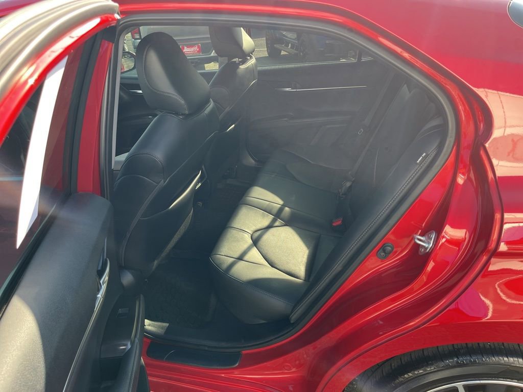 Used 2024 Toyota Camry XLE image 33