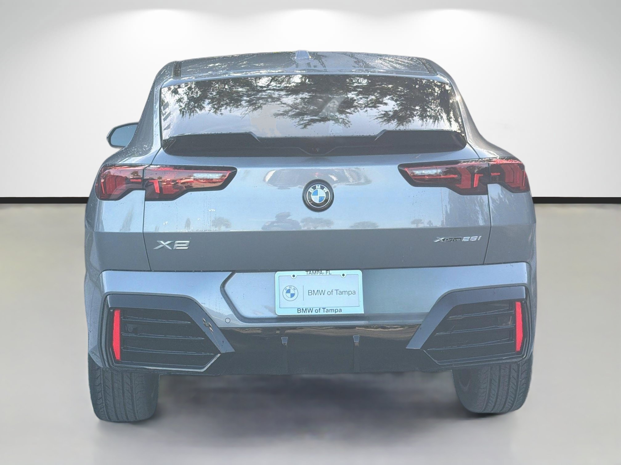 New 2026 BMW X2 xDrive28i w/ Technology Package AWD/4WD image 4