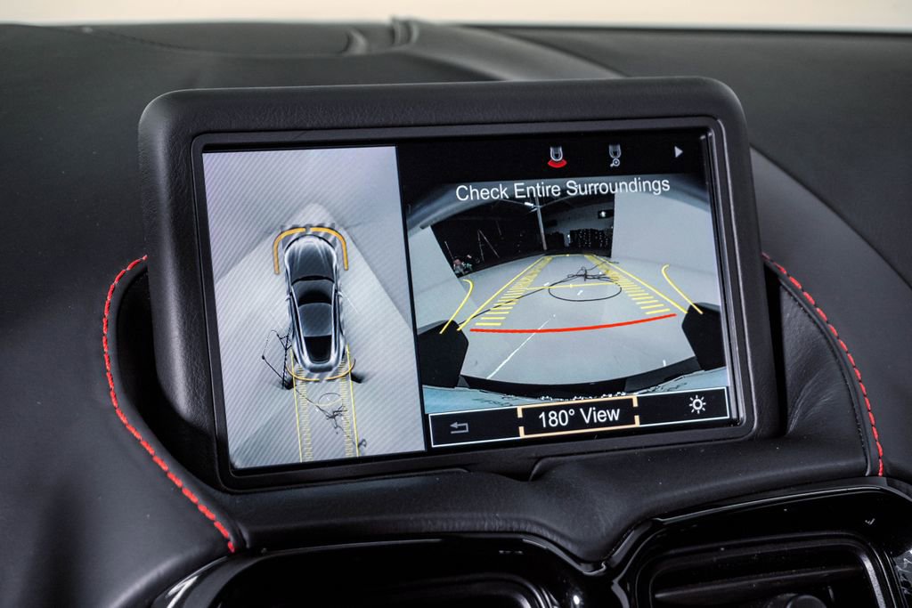 Used 2020 Aston Martin V8 Vantage Coupe image 28