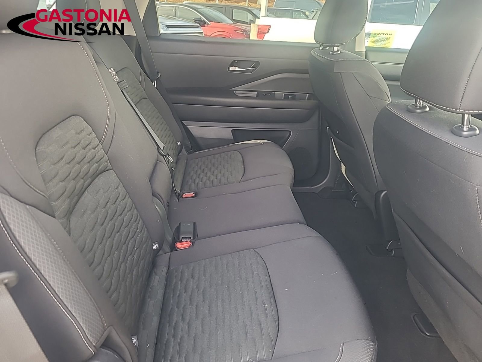 Used 2022 Nissan Pathfinder S image 22